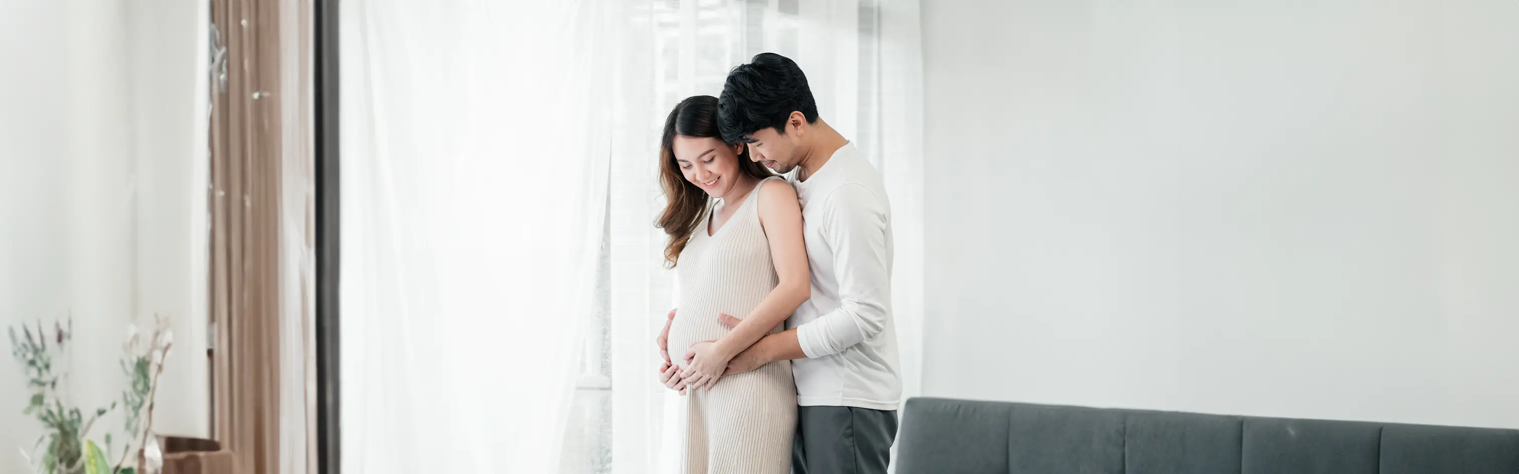 A couple highlighting the importance of antenatal classes during pregnancy