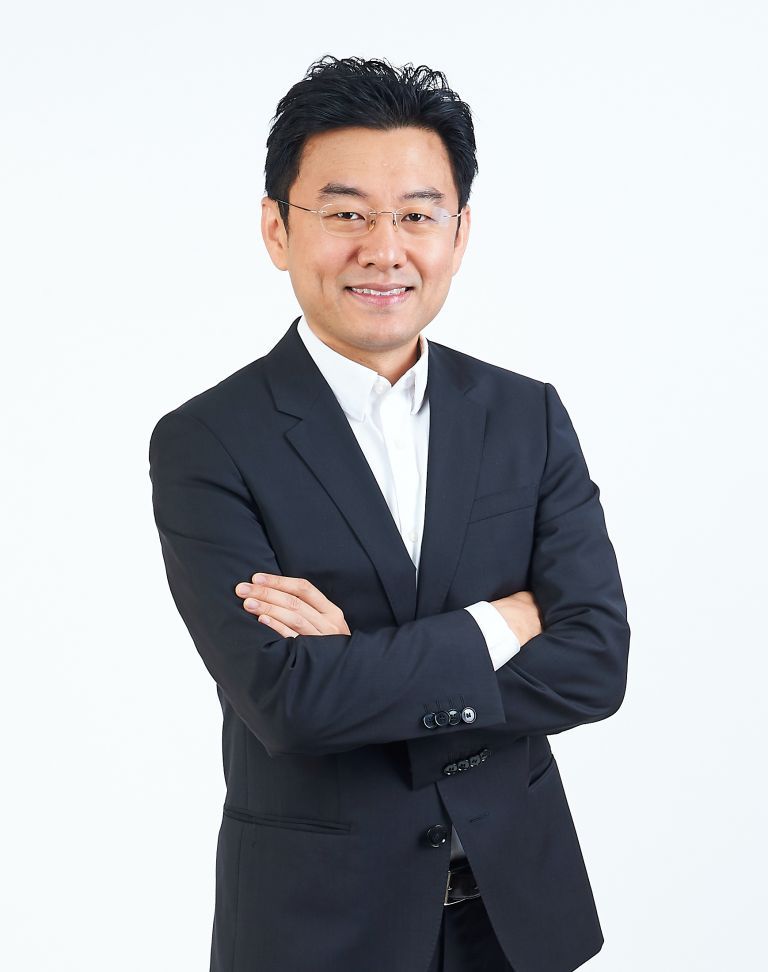 Dr. Peter Ch'ng Wee Beng, konsultan Dermatologi di Gleneagles Hospital Kuala Lumpur